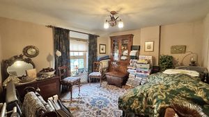 Photo 16- click for photo gallery